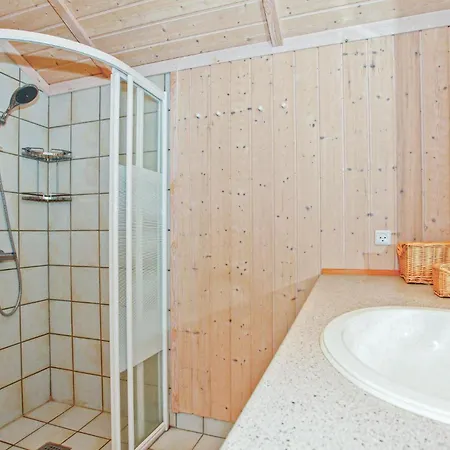 Дом отдыха 2 Bedroom Beautiful Home In Hojby *